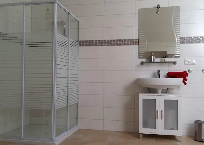 Giovanni Apartman *